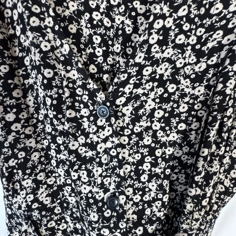Free People 'In The Valley Black/White‎ Floral Cropped Coverall Jumpsuit Sz 6